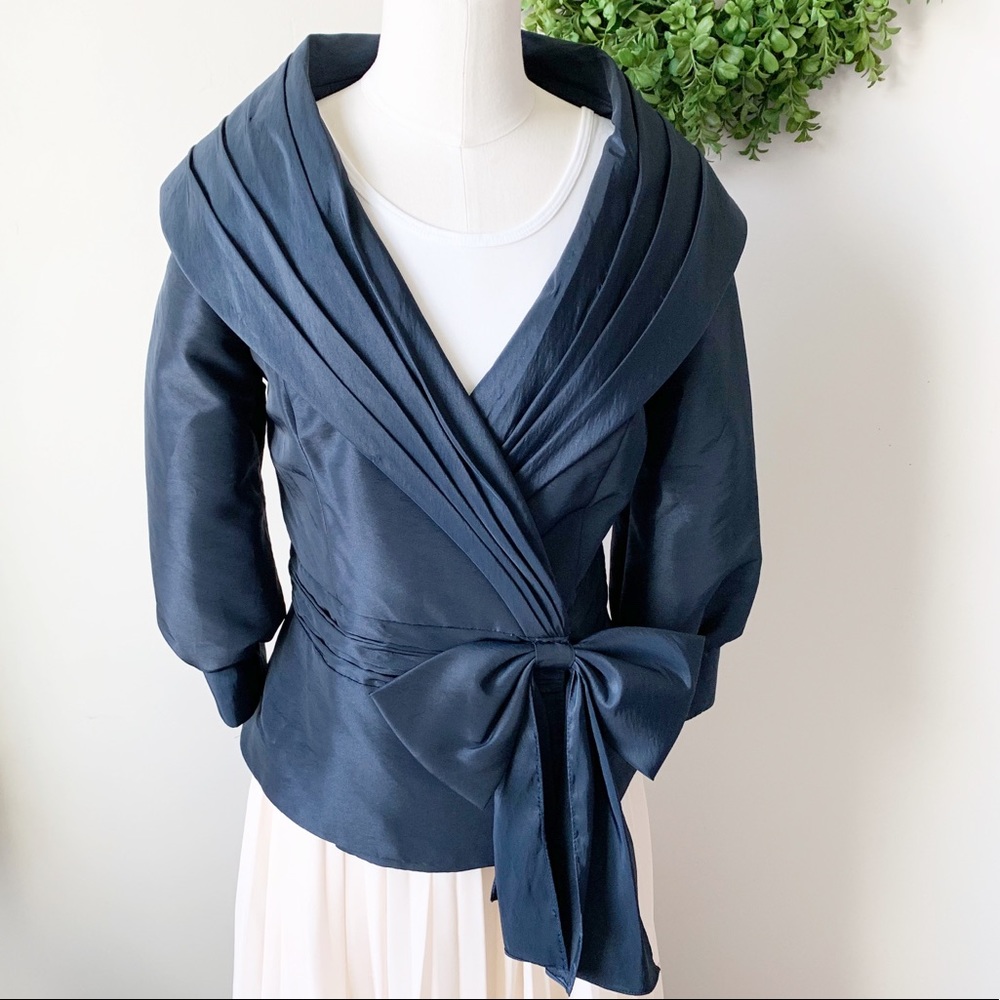 ( Terani Couture ) Portrait Collar Brocade Peplum